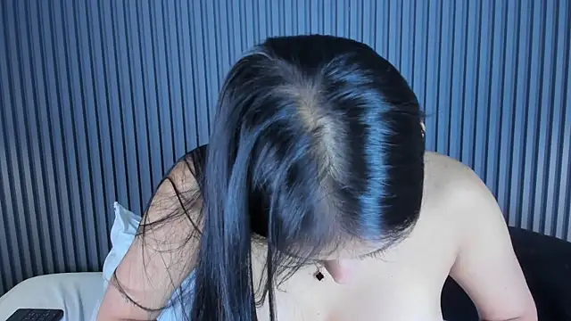 Chatroom XXX en direct de MiaCollson