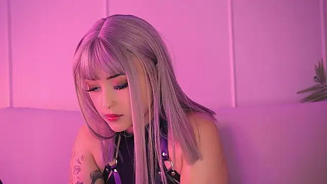Gloomydoll's Live XXX Chat