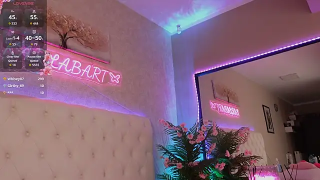 KarlaBart's Live XXX Chat