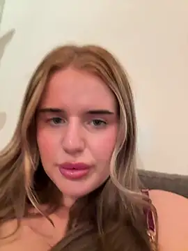 yourhornyslut Obrolan Langsung XXX