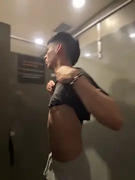 Онлайн чат XXX The_Conquer