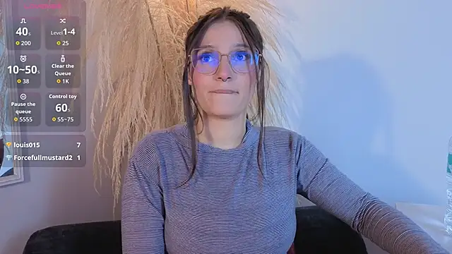 צ'אט XXX בשידור חי של Elecktra_sweet