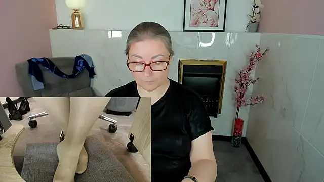 Alexandra_Kind: απευθείας συνομιλία ΧΧΧ