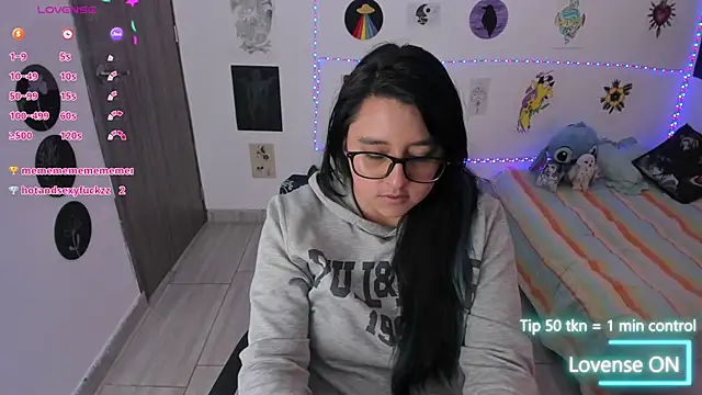 Cherry_blush_'s Live XXX Chat