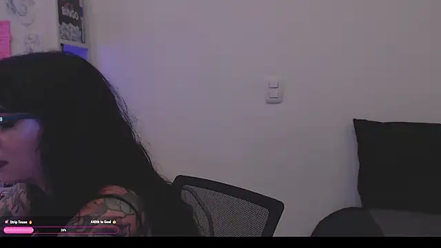 aleksanoir's Live XXX Chat