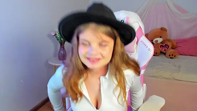 ChloeHalses Chat XXX in diretta