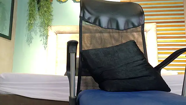 XXX chat uživo modela aalejo_gray