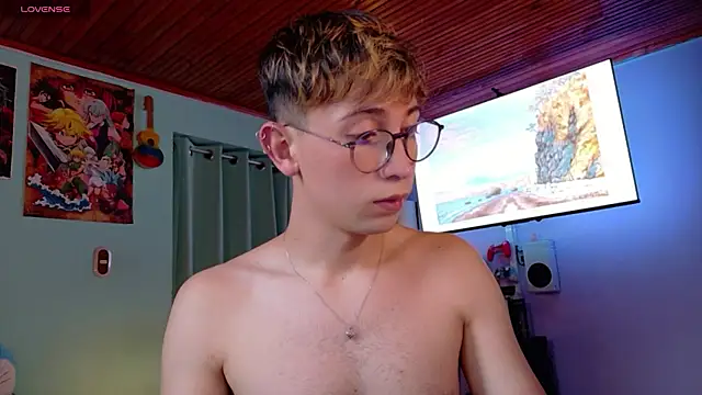 Chat +18 de Chris_Blake_ ao vivo