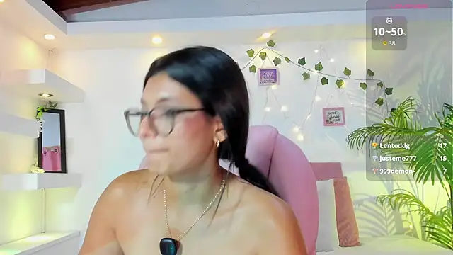 XXX chat uživo modela isabel_space