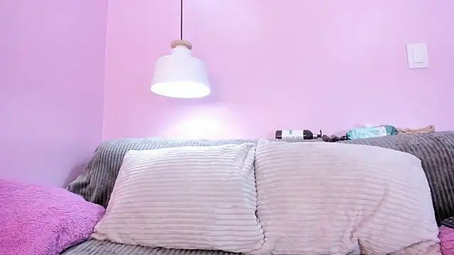 Hiyakasudere's Live XXX Chat
