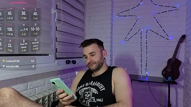 Chat +18 de DaddySlava ao vivo