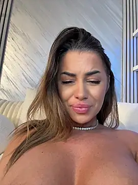 Chat XXX en directo de KirstieVegas