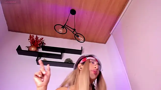 Chatroom XXX en direct de BadKittyTS