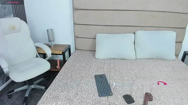laurenn_moore's Live XXX Chat
