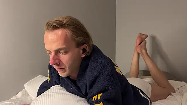 yuppie_b Chat XXX live