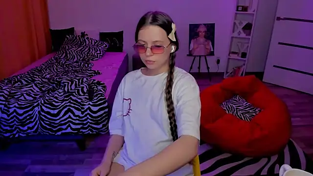 VibeRoxy's Live XXX Chat