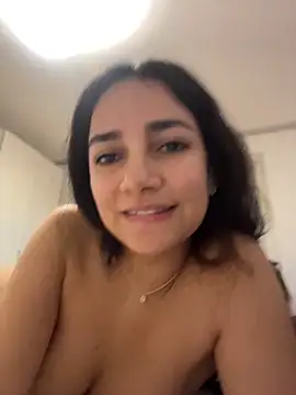 EmmyBullockk Chat XXX live