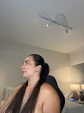ava_blue লাইভ XXX চ্যাট