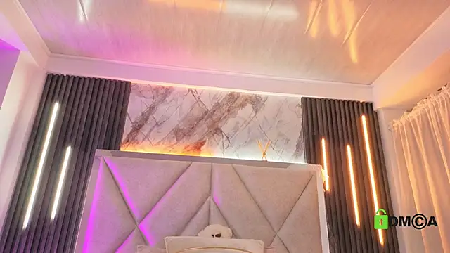 Happy_tits live XXX chat