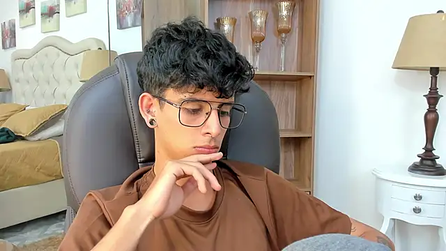 XXX chat uživo modela Ibratxandy