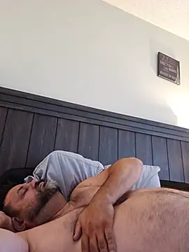 Roddog18's Live XXX Chat