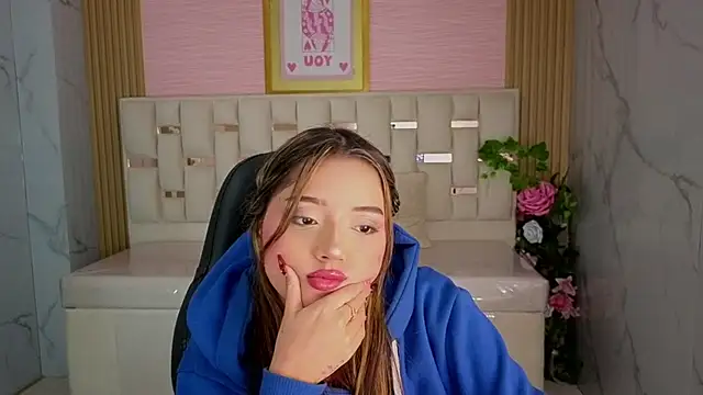צ'אט XXX בשידור חי של veronicaa_s