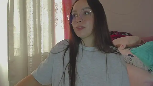 Chatroom XXX en direct de HARLEYNAPIER