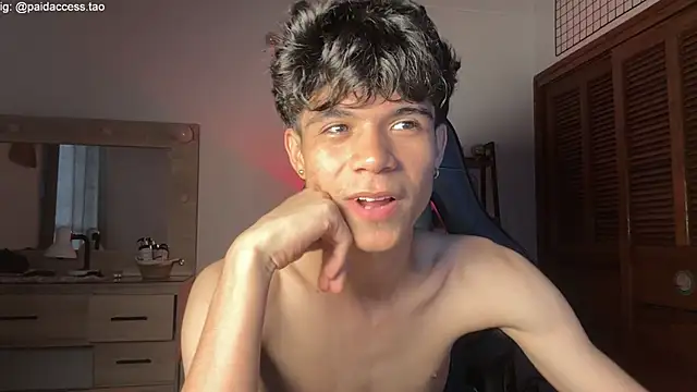 OopsAgain_ XXX чат на живо