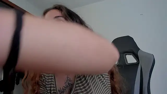 Czat XXX na żywo – star_shooting8