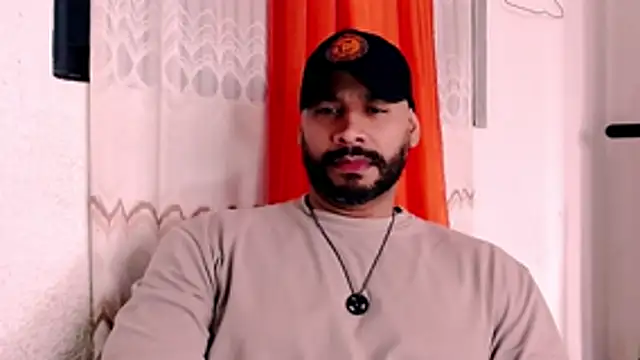 Chat XXX en directo de musclehetero