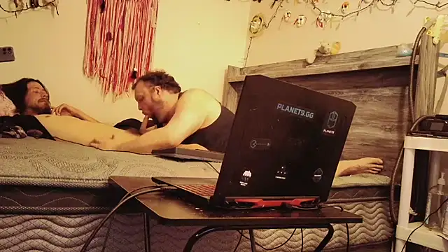 צ'אט XXX בשידור חי של fushi91