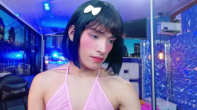 AlecciaNova Pertunjukan Webcam