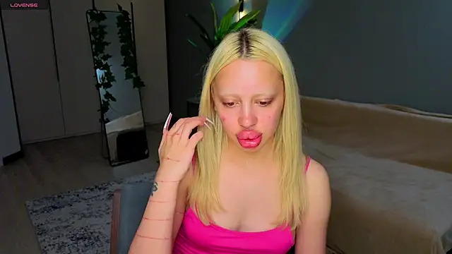 Онлайн чат XXX Luna_Beverly