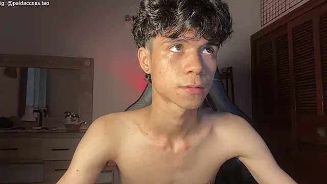 OopsAgain_ Live XXX-chat