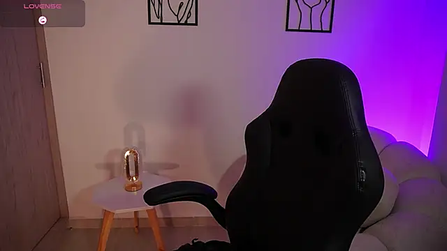 AliceHarper_'s Live XXX Chat