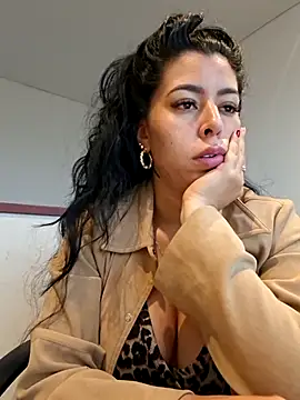 Luianna 라이브 XXX 채팅
