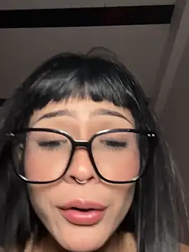 Axarasss_'s Live XXX Chat