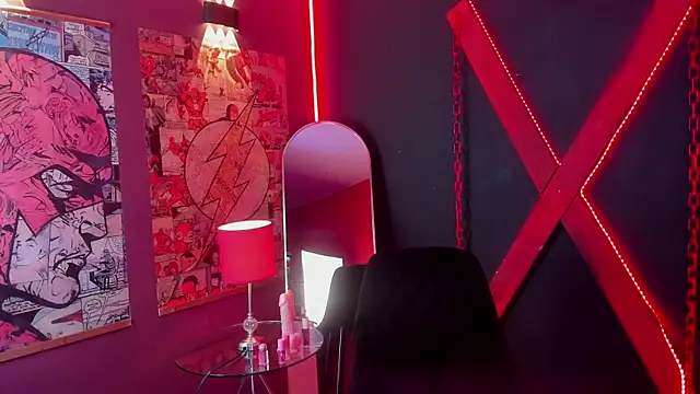 Charlot_bloom XXX чат на живо