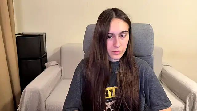 AliceKolltt Live XXX-Chat