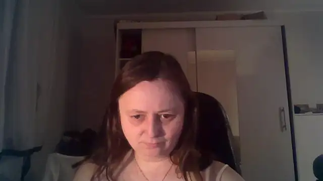 Chat +18 de TaylorLovely ao vivo
