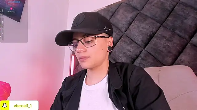 Chat XXX ao vivo de _Eternal_