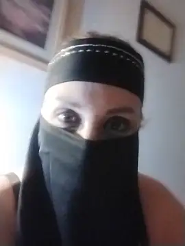 XXX chat uživo modela Cugi00