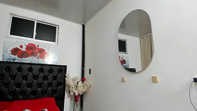 Chat +18 de pinky_f00x ao vivo