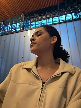 צ'אט XXX בשידור חי של Lilithadams1