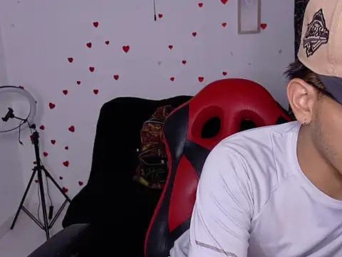 blackfox_desire élő XXX-chatje