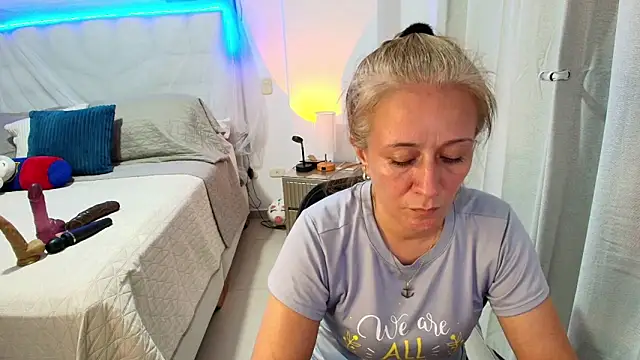 Naty_Stone Chat XXX live