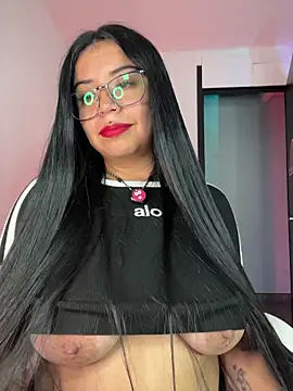 Devilsweet17 XXX чат на живо