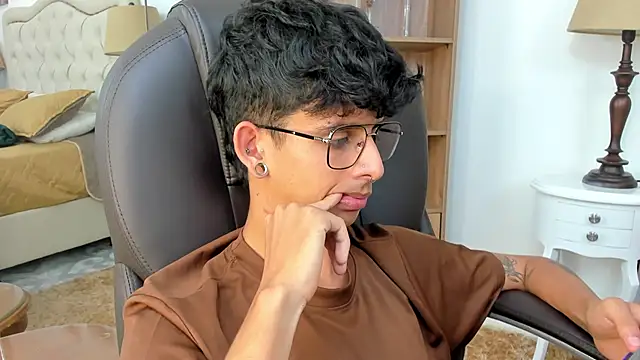 Živý XXX chat Ibratxandy