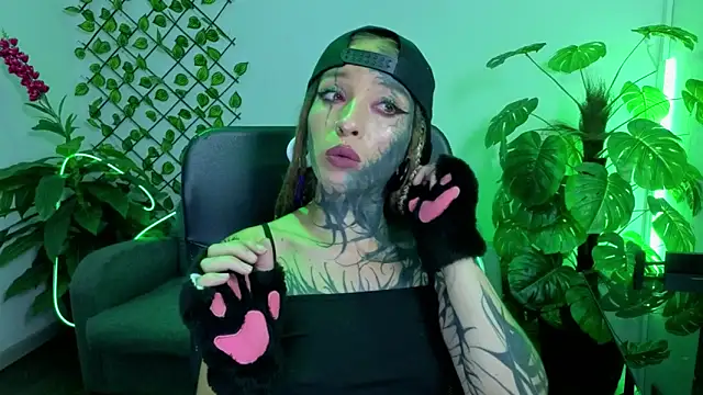 Lucy_Doll8's Live XXX Chat