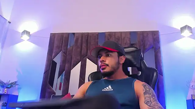 Justin_WhiteJS Live XXX-chat